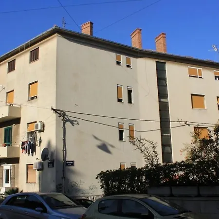 With Wifi - 7586 Apartment